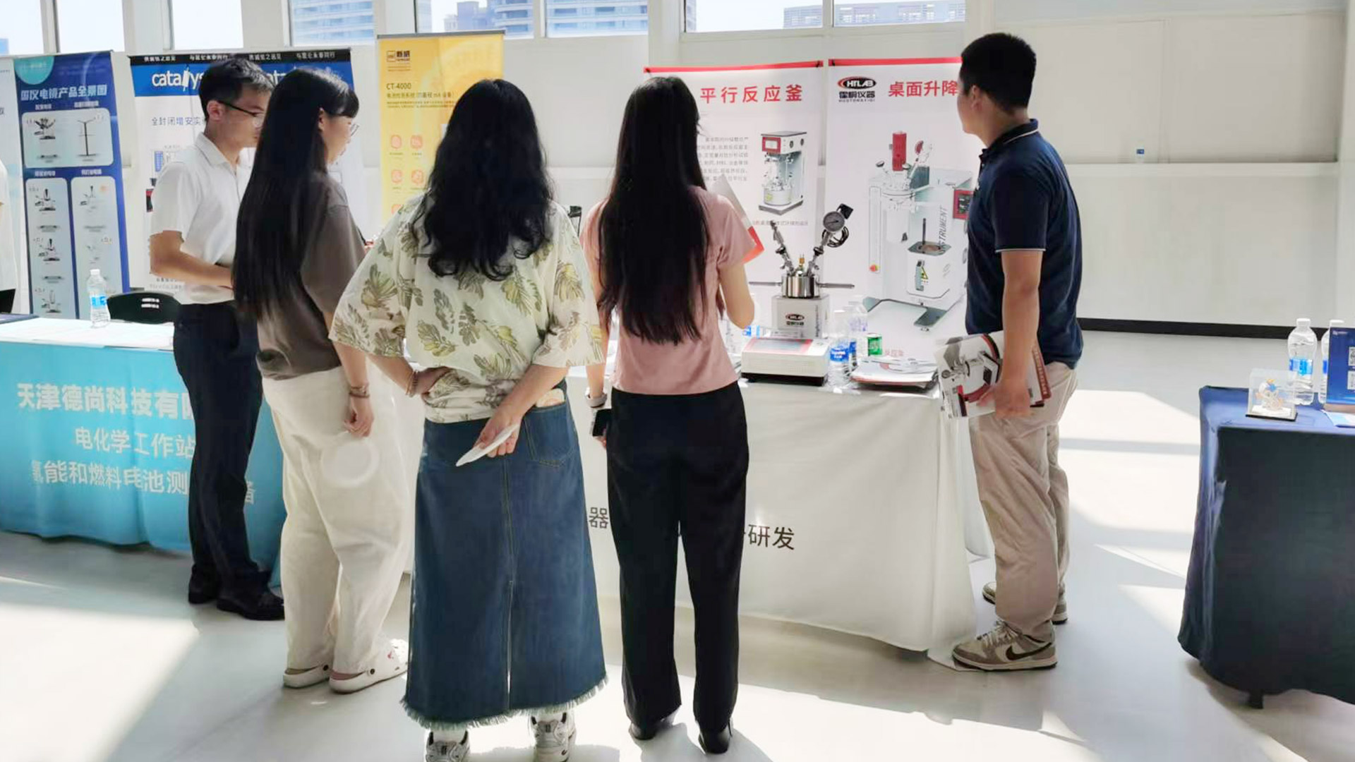 霍桐儀器參加 &ldquo;第十六屆全球華人化工學(xué)者研討會(huì)&rdquo;,實(shí)驗(yàn)室反應(yīng)釜受青睞！新聞主圖